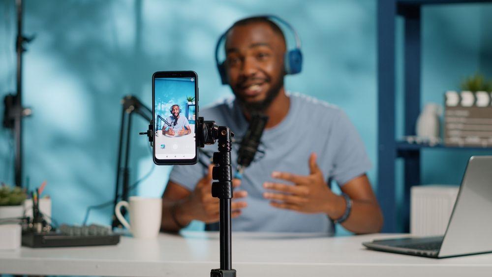 Content Creators ‌and Ad Revenue: The ⁤Mechanics Behind Free Access